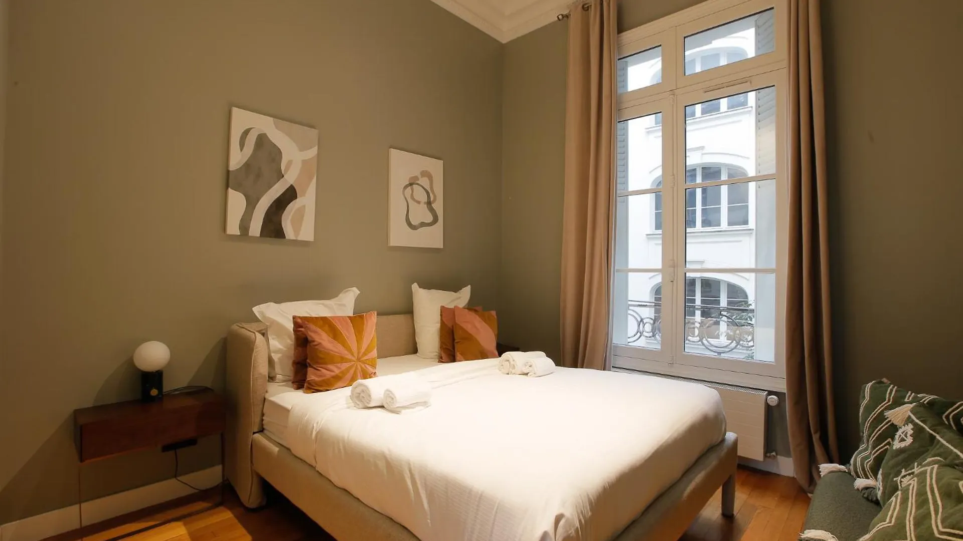 Grand Appartement 1Br - Luxe Arc De Triomphe Париж Апартаменты