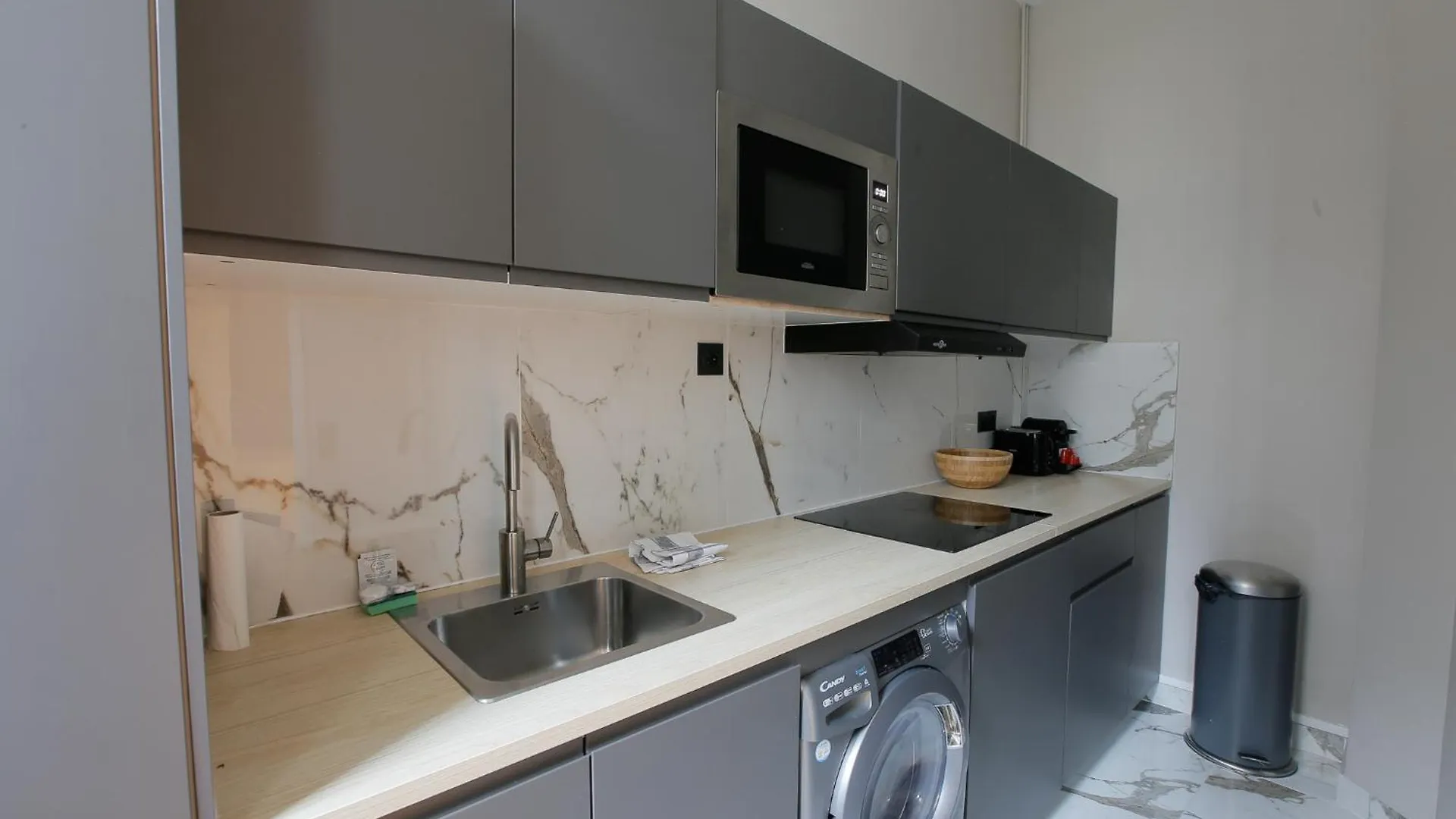 Апартаменты Grand Appartement 1Br - Luxe Arc De Triomphe Париж Франция