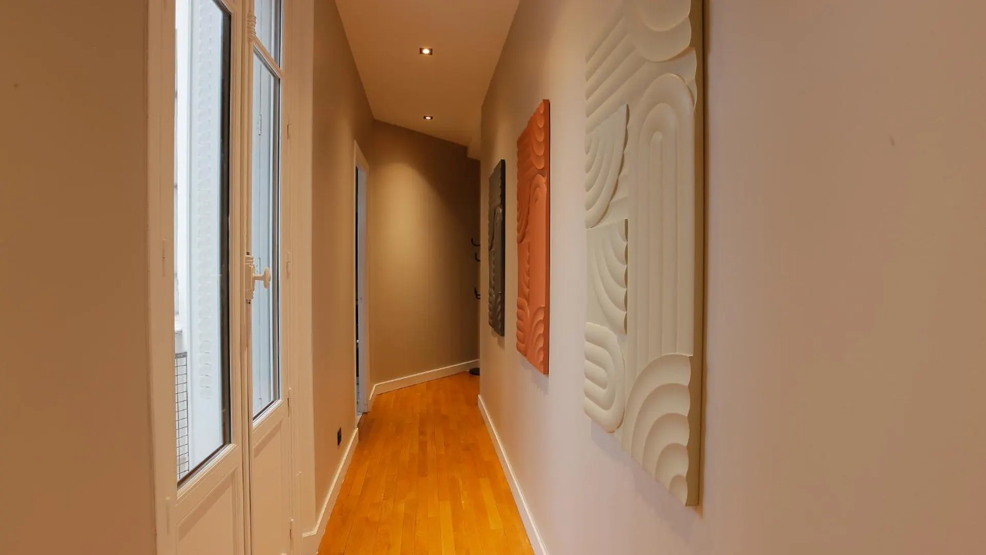 Grand Appartement 1Br - Luxe Arc De Triomphe Париж